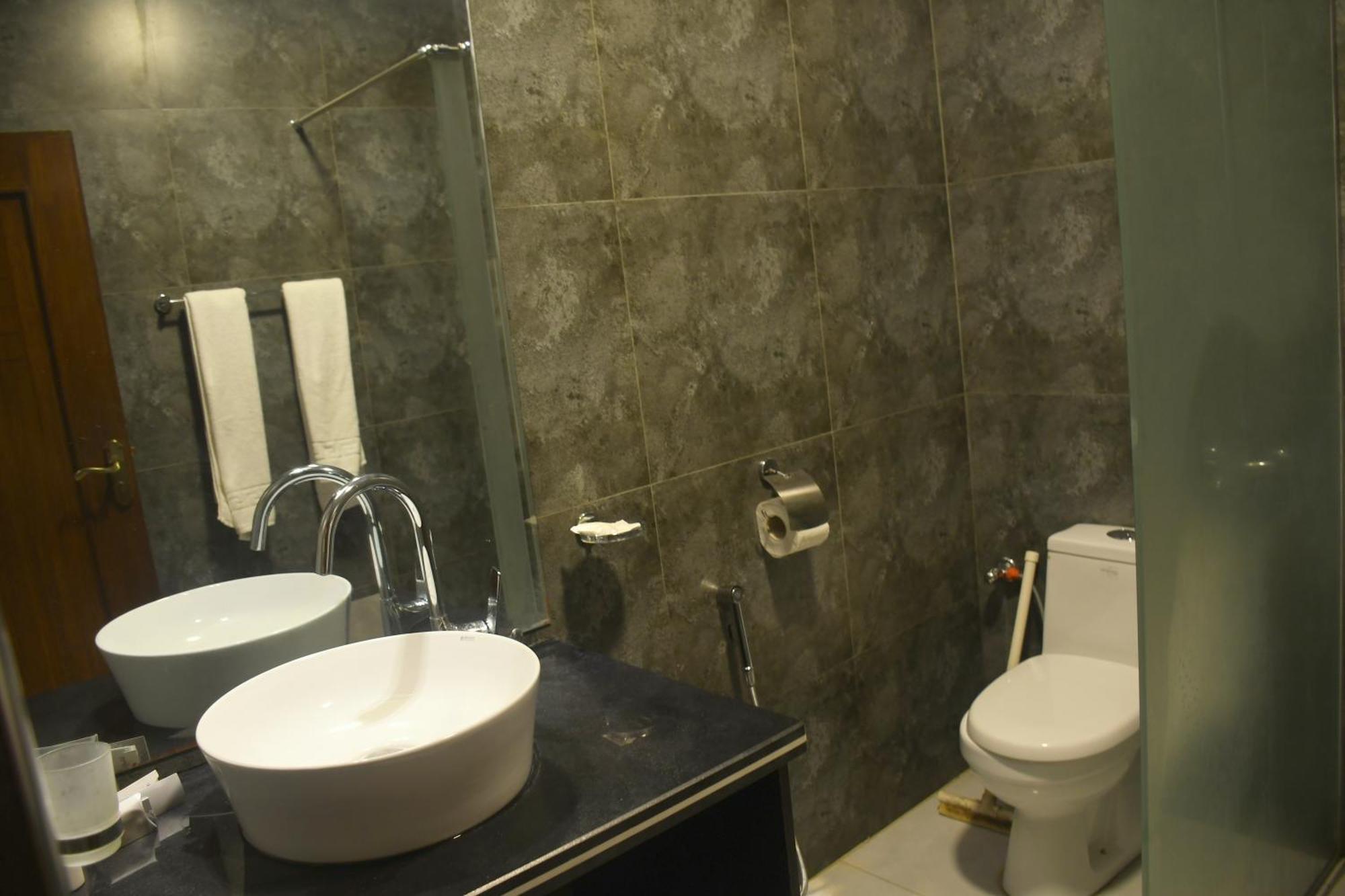 Royalton Hotel Rawalpindi Exterior photo