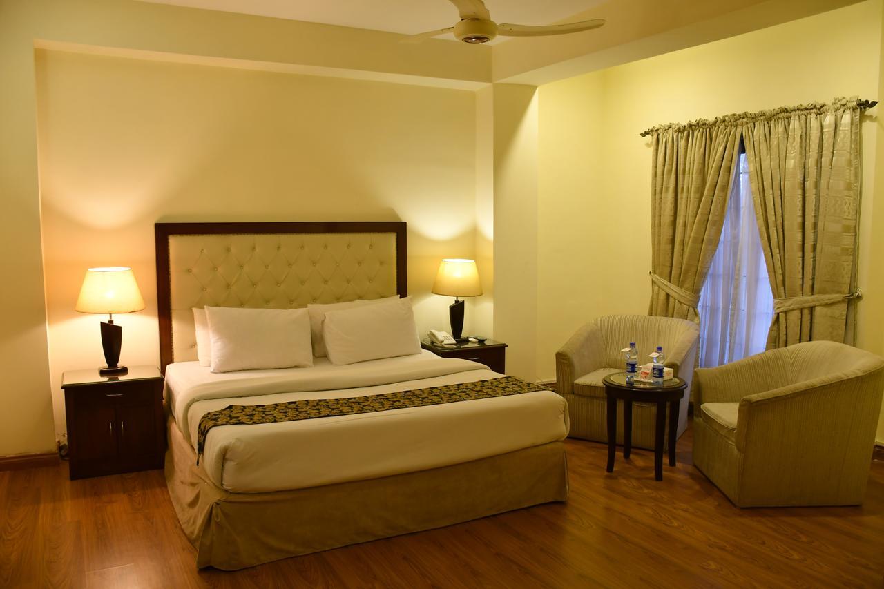Royalton Hotel Rawalpindi Exterior photo