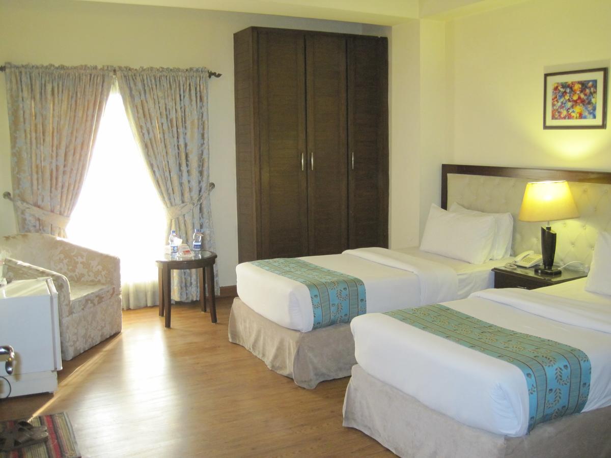 Royalton Hotel Rawalpindi Exterior photo